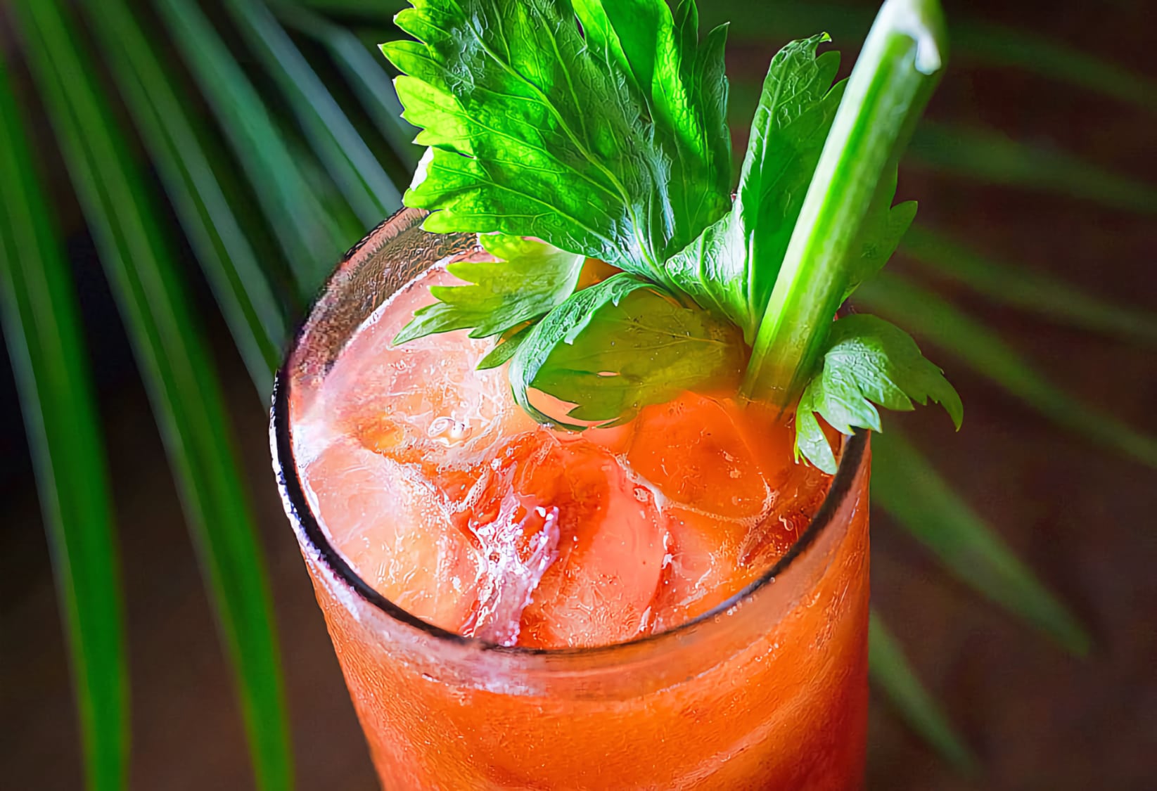 The-private-chef-background-image-bartender